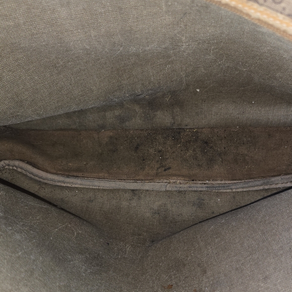 Gucci Brown Monogram Crossbody Bag with Tan Trim - Picture 2 of 16